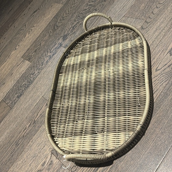 Elegant Woven Ratan Oval Tray with handles in grey - Picture 10 of 12